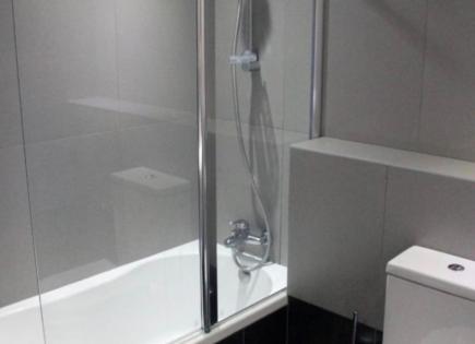 Apartment für 4 000 euro pro Monat in Agios Tychon, Zypern