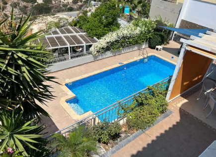 Haus für 695 000 euro in Agios Tychon, Zypern
