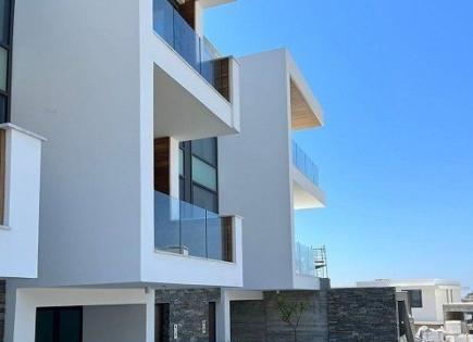 Casa para 550 000 euro en Agios Tychon, Chipre