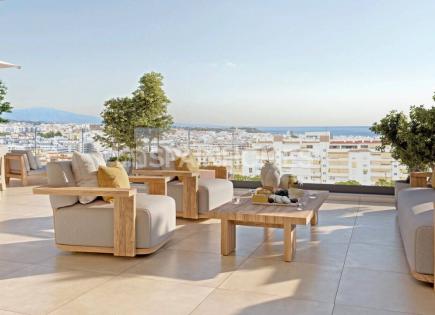 Apartment für 560 000 euro in Estepona, Spanien