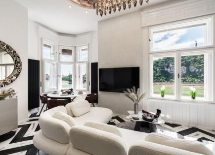 Appartamento per 750 000 euro in Ungheria