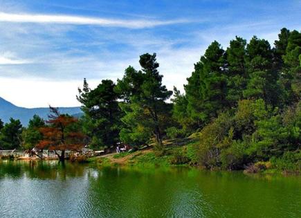 Grundstück für 240 000 euro in Agios Stefanos, Griechenland