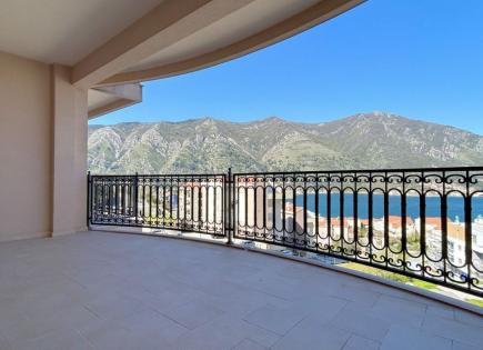 Apartment für 440 000 euro in Dobrota, Montenegro
