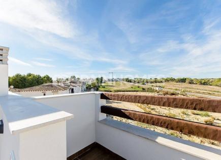 Penthouse for 315 000 euro in Torrevieja, Spain