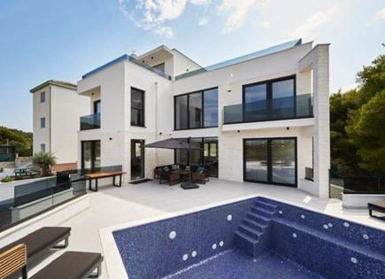 Villa para 1 795 000 euro en Ciovo, Croacia