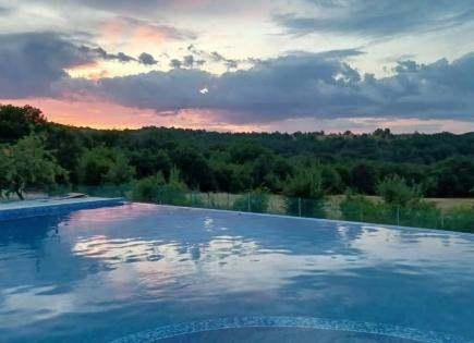 Bungalow pour 130 000 Euro à Banya, Bulgarie