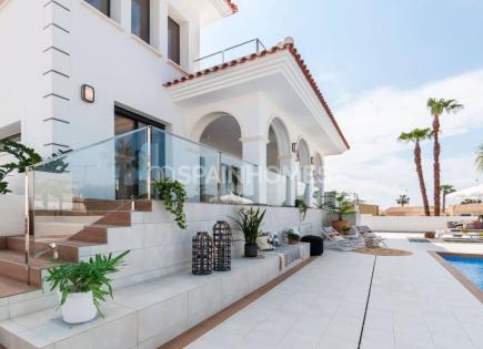 Villa for 800 000 euro in Rojales, Spain