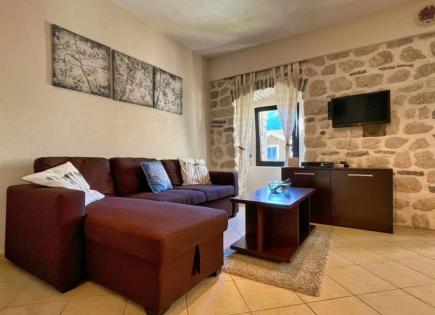 Apartamento para 155 400 euro en Dobrota, Montenegro