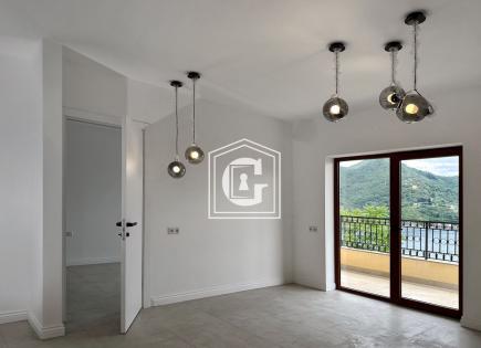 Apartment for 230 000 euro in Kamenari, Montenegro