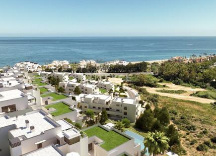 Apartment for 360 000 euro in Casares, Spain