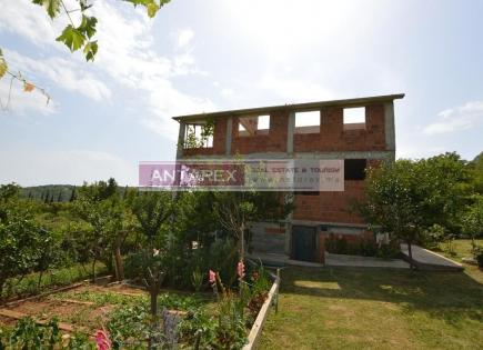 Villa para 145 000 euro en Zelenika, Montenegro