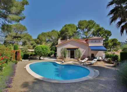 Villa à Mougins, France (prix sur demande)