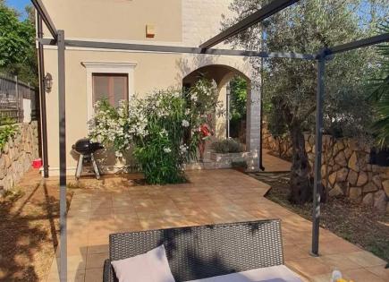 House for 295 000 euro in Petrovac, Montenegro