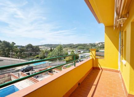 Townhouse for 396 000 euro on Costa Brava, Spain