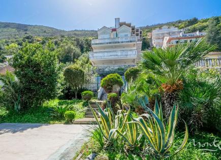 House for 1 000 000 euro in Njivice, Montenegro