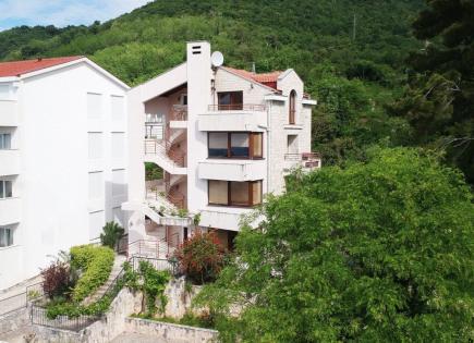 Villa for 890 000 euro in Herceg-Novi, Montenegro