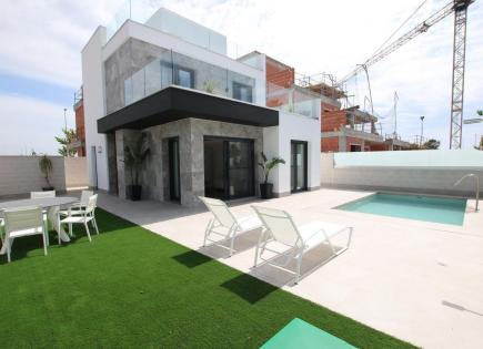 Villa for 600 000 euro in Pilar de la Horadada, Spain