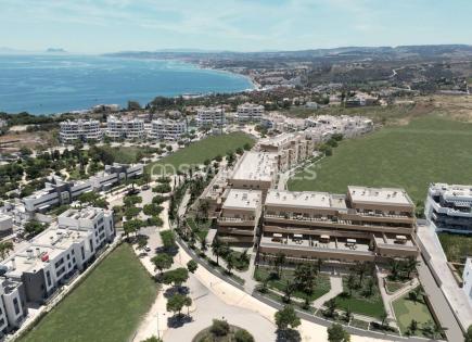 Apartment for 649 000 euro in Estepona, Spain