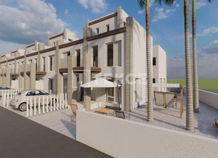Casa adosada para 299 000 euro en Santa Pola, España