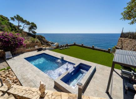 Villa pour 22 500 Euro par mois à Lloret de Mar, Espagne