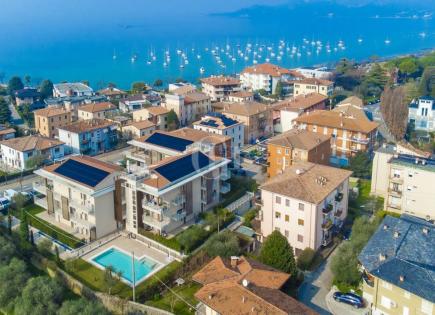 Apartment for 780 000 euro on Lake Garda, Italy