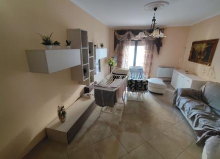 Piso para 155 000 euro en Scalea, Italia
