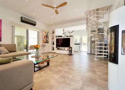 Villa for 550 000 euro in Protaras, Cyprus