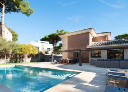 Villa pour 2 150 000 Euro à Castelldefels, Espagne