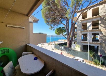 Apartamento para 282 000 euro en Tivat, Montenegro