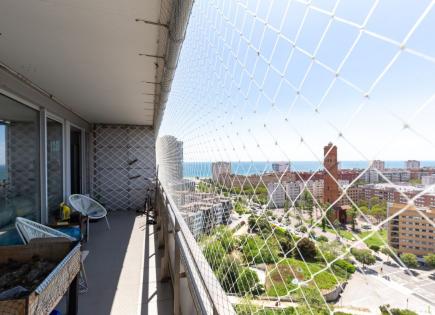 Flat for 895 000 euro in Barcelona, Spain