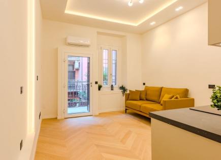 Apartment for 335 000 euro in Milan, Italy