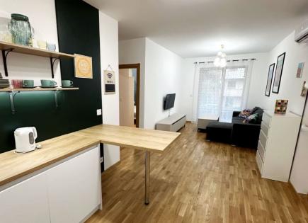 Apartamento para 800 euro por mes en Becici, Montenegro