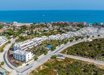 Apartamento para 404 000 euro en Estepona, España