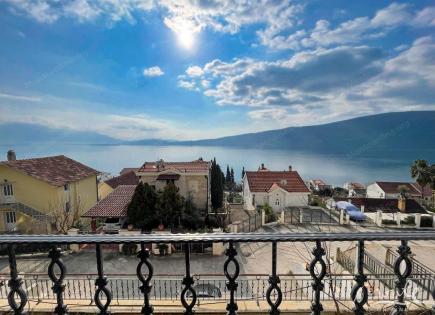 Flat for 315 000 euro in Herceg-Novi, Montenegro