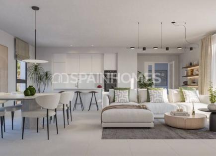 Apartment for 422 000 euro in Estepona, Spain