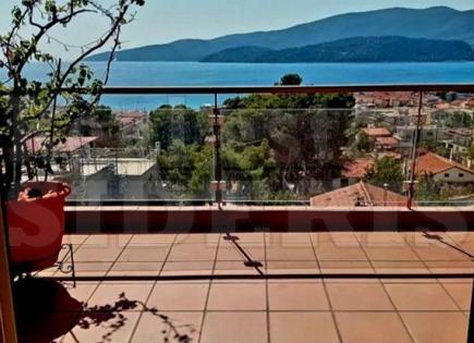 Haus für 280 000 euro in Loutraki, Griechenland