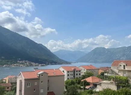 Piso para 239 000 euro en Dobrota, Montenegro