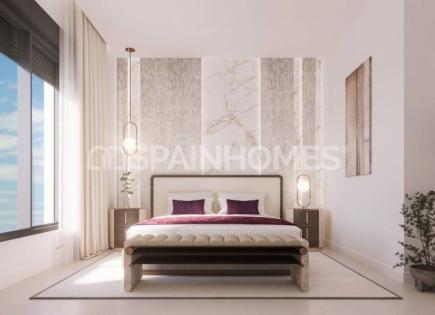Penthouse for 550 000 euro in Estepona, Spain