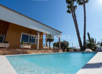 Villa for 675 000 euro in Orihuela, Spain