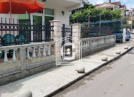 Villa pour 295 000 Euro à Igalo, Monténégro