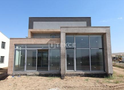 Villa pour 180 000 Euro en Sincan, Turquie