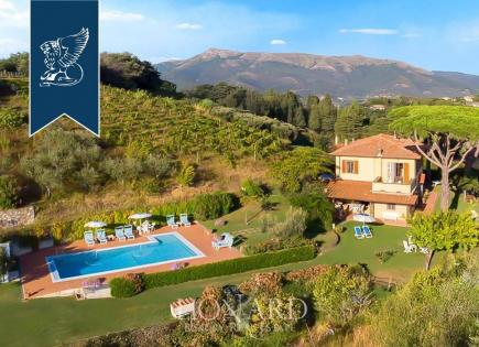 Villa para 1 950 000 euro en Massarosa, Italia