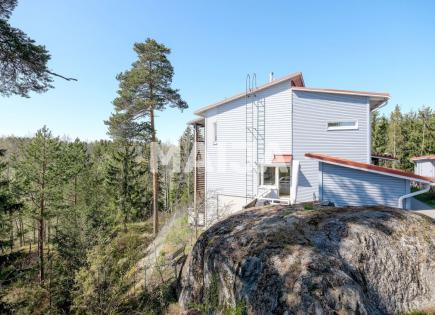 House for 423 000 euro in Sipoo, Finland
