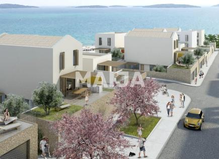 Appartamenti per 477 000 euro a Sebenico, Croazia