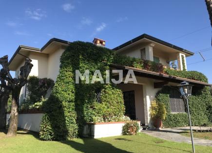 Villa pour 4 500 000 Euro à Forte dei Marmi, Italie