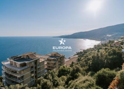 Penthouse für 650 000 euro in Ospedaletti, Italien