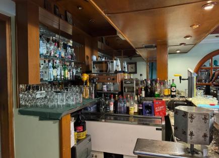 Shop for 250 000 euro in Agios Tychon, Cyprus
