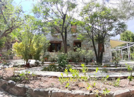 Haus für 420 000 euro in Larnaka, Zypern