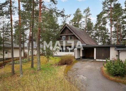 Casa para 240 000 euro en Espoo, Finlandia