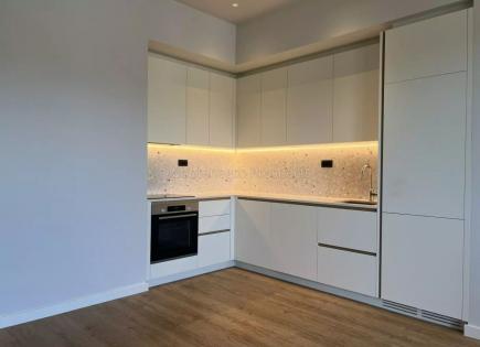 Apartamento para 1 300 000 euro en Tivat, Montenegro